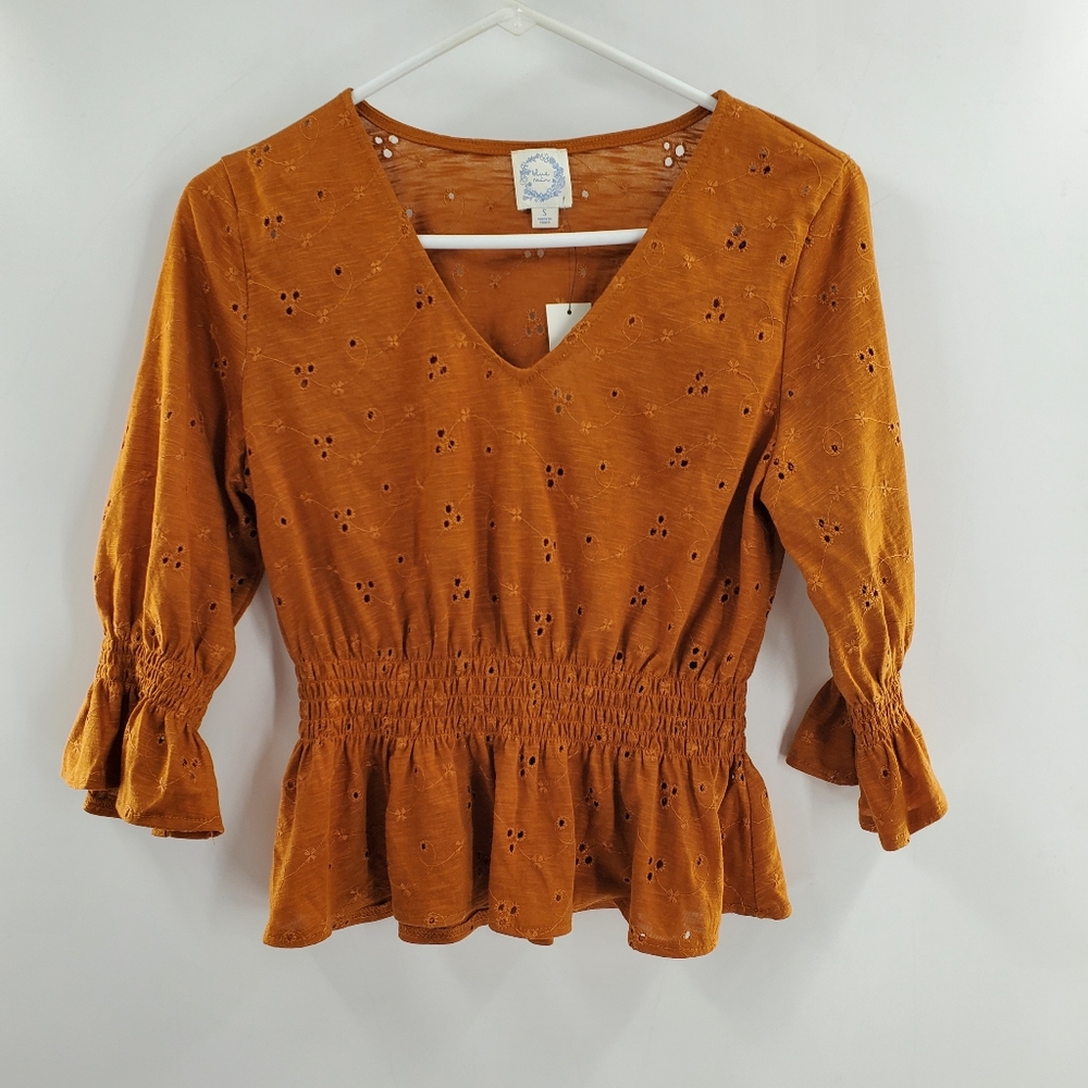 NWT Francesca's burnt orange v-neck blouse small